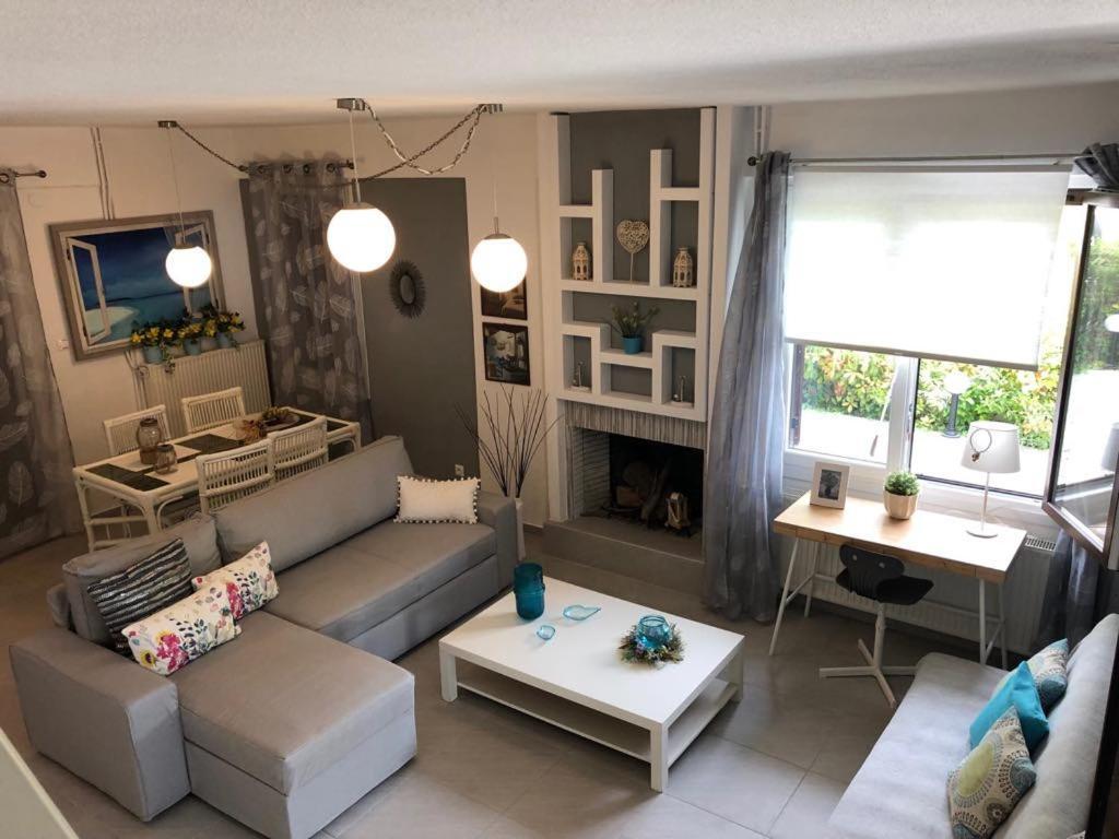 Sofia'S Pearl Beachfront Maisonette Nea Kallikrateia Exterior foto